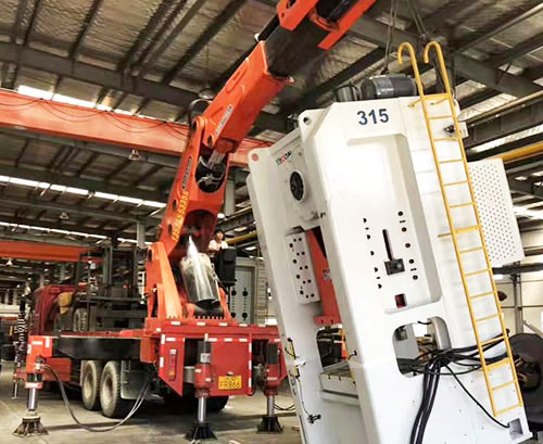 安义提升工作效率，选择优质折臂吊租赁服务