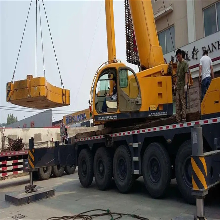 安义当地吊车出租|机器吊装|75吨|工厂搬迁服务