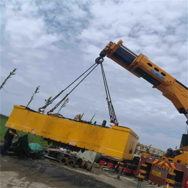 安义随车吊吊集装箱怎么吊